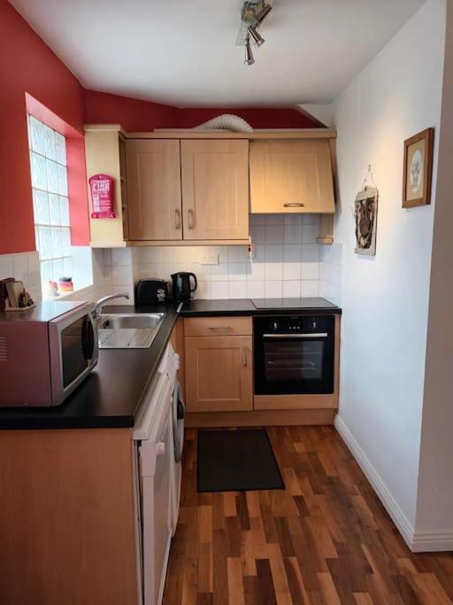Village Centre Apartment Lahinch Exterior foto